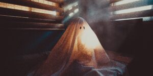 spooky ghost fear